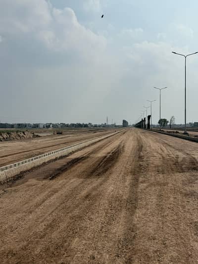 5 MARLA DEVELOPED AREA PLOT IN ORCHAD BLOCK