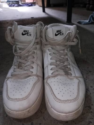 Nike Shoes for Sale Condition Used  size (40) No