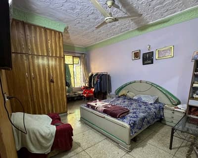 Triple Storey 5 Marla House Available In Allama Iqbal Town - Nargis Block For Sale