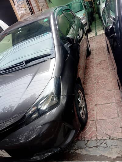 Toyota Corolla GLi 1.6 2013 Model
