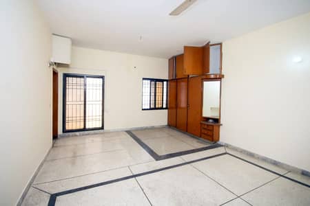 1 Kanal Upper Portion For Rent