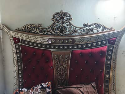 Bed Velvet And Wooden