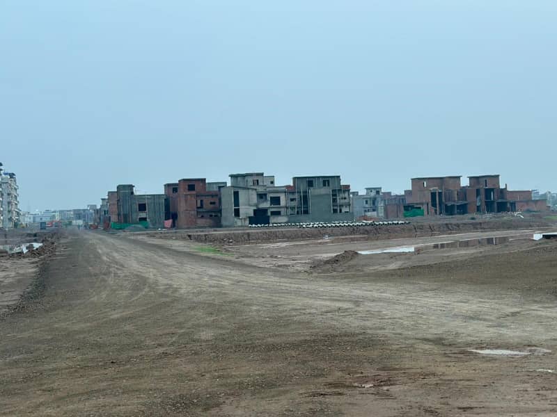 SILVER HOT LOCATION PLOT AVAILABLE 2