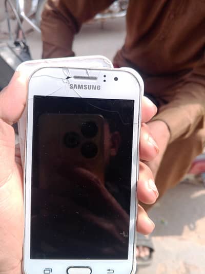 Samsung Galaxy SM_J111F/DS