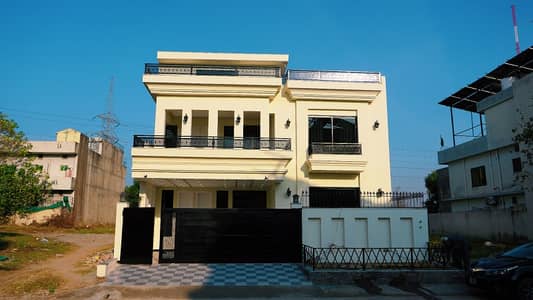 B-17 B Block 10 Marla Brand New House For Sale