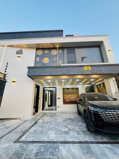 B 17 D Block House For Sale 11.5 Marla