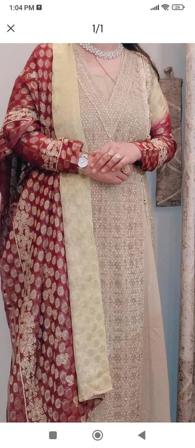 dress Kase KO chy to ap la Sakti Hain