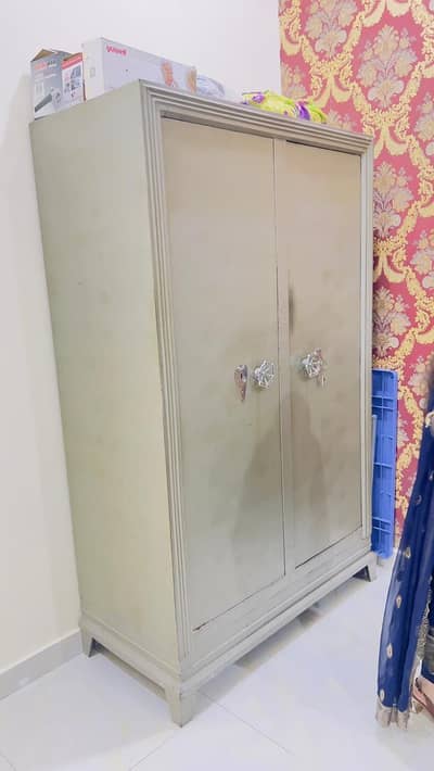 Saff for sale condition 10by9