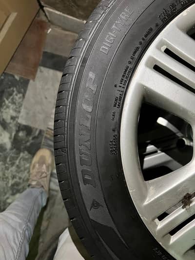 185/65/15 dunlop tyre