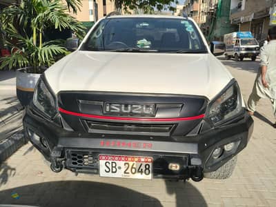 Isuzu D-Max V-Cross Automatic 3.0 2019