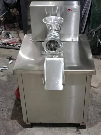 Qeema machine/table and trollys for sale/Fryer/counter/chiller