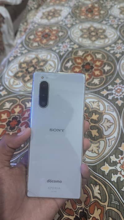 SONY XPERIA 5