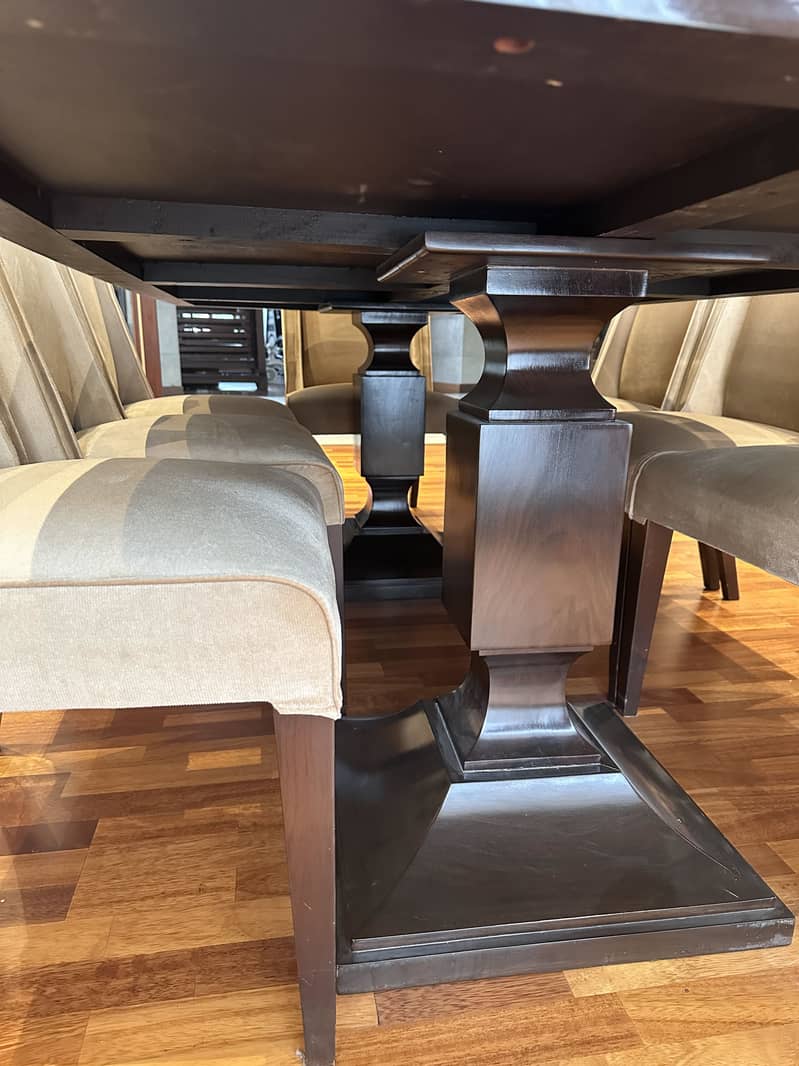 Very good solid Dining Table Set 4
