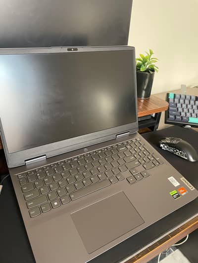 Lenovo LOQ 15APH8, Ryzen 7 7840HS, RTX 4050