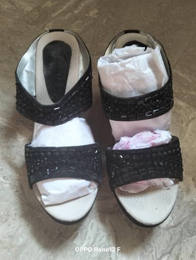 8 num different prices h