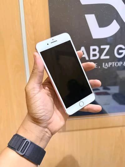 Iphone 7plus pta approved 128GB My WhatsApp number  0325-15-67-306