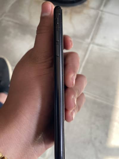 Iphone se2020 non pta 64 gb with box