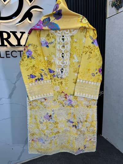 barand k sure hain size available han lon k uper han