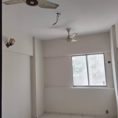 2 Bed 1st Floor Flat With Lift For Rent