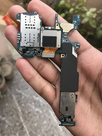 Samsung Galaxy S9 motherboard