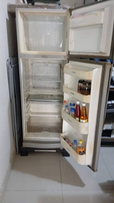 Dawlence Fridge Available