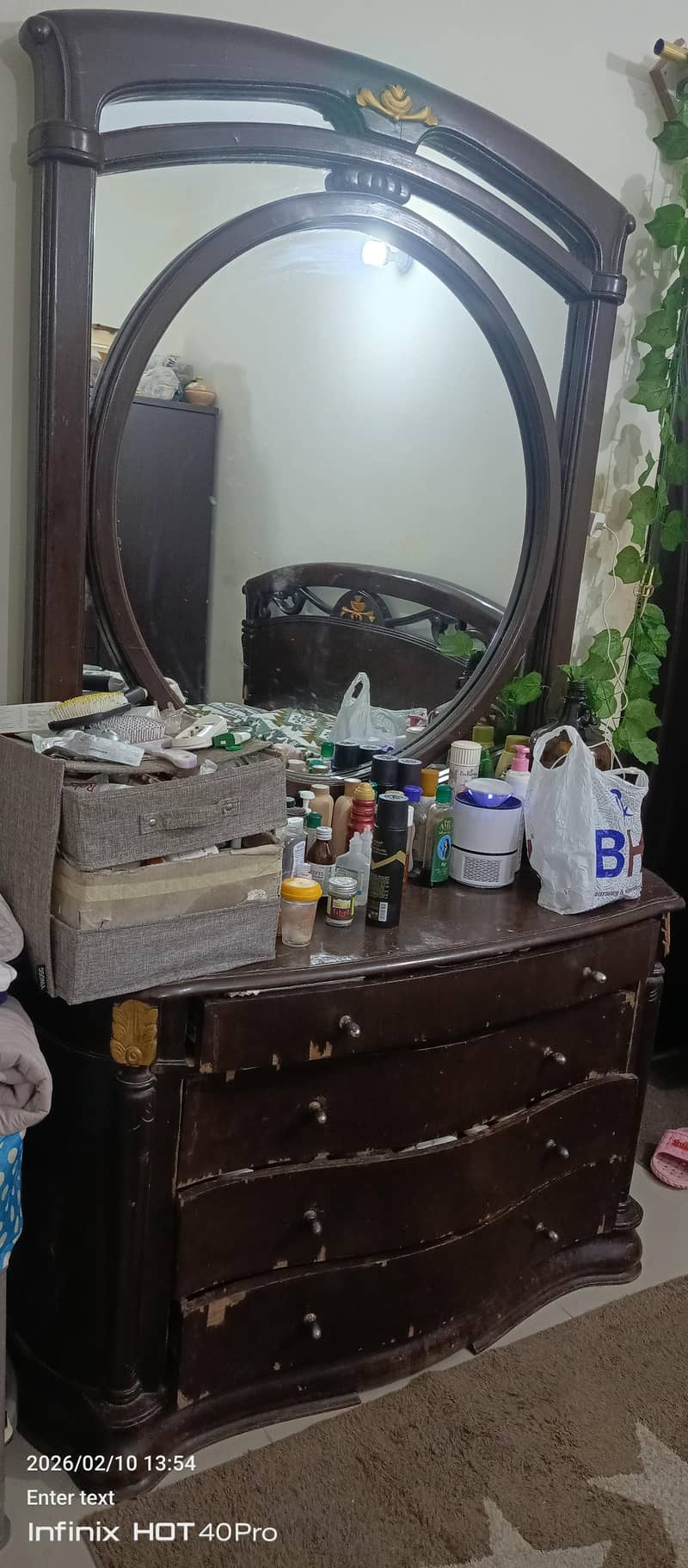 dressing table 0