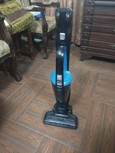 VACCUM CLEANER
