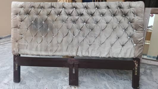 bed with 10 inches mattress and dressing table