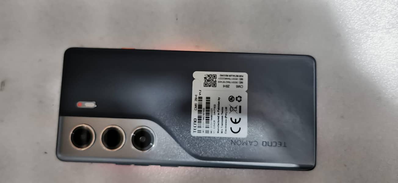 TECNO CAMON 40 PRO 3