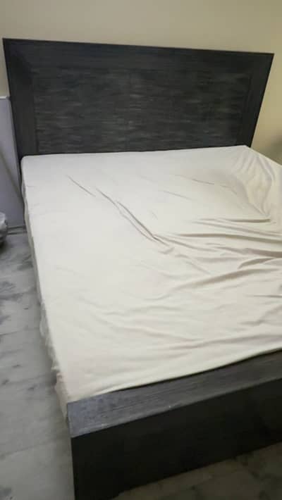 Beautiful wooden bed set for sale with modern design and strong build