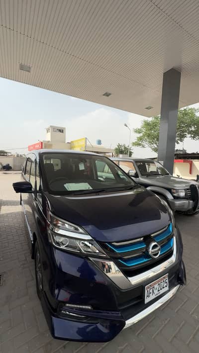 Nissan Serena Highway Star e Hybrid