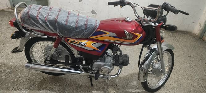 bike bilkul saf he is nbr p call krna,0,3,1,3,8,7,0,5,2,1,2