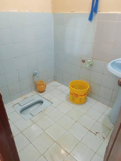 dha phase 2 ext 2 bad DD 3rd floor for family