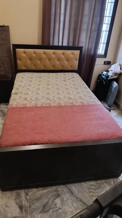 SINGLE BED WITH MATTRESS
