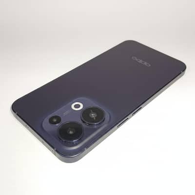 Oppo Reno 13 Luminous Blue