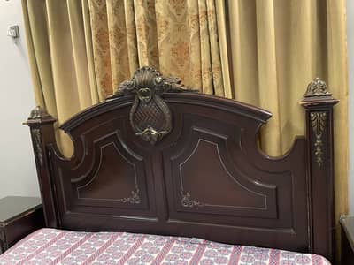 Bedroom Set For Sale Rs. 100,000 Original Sheesham Wood