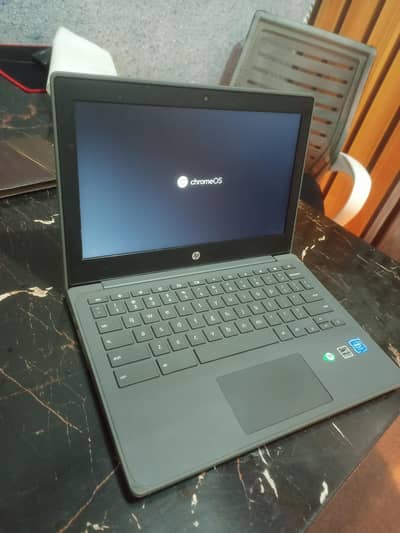 HP Chromebook G8 - 8th Generation - 32GB Storage - 4GB Ram DDR4