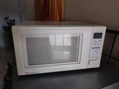 Dawlance 52L capacity big microwave