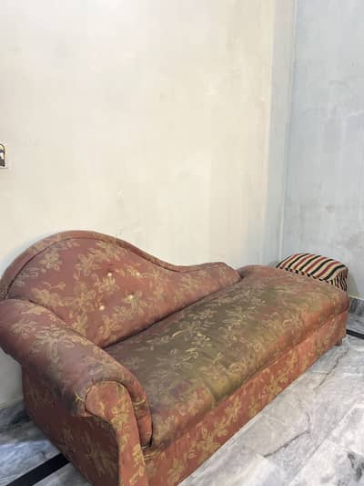 Mazboot Dewan Sale ke liye