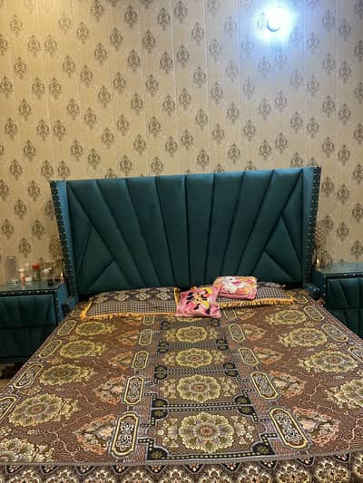 wooden bed set for sale