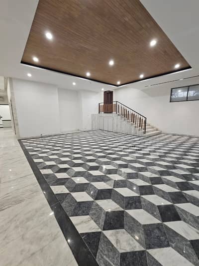 The Gulberg Grove - Ready to Move 2 Bedrooms Luxury Apartments For Sale | Easy Installments Available