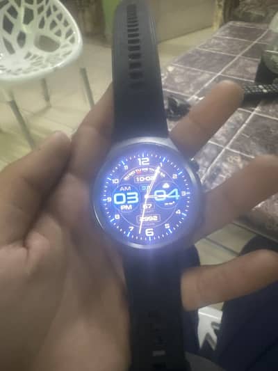 Yolo trek smart watch : brand new 2 day used