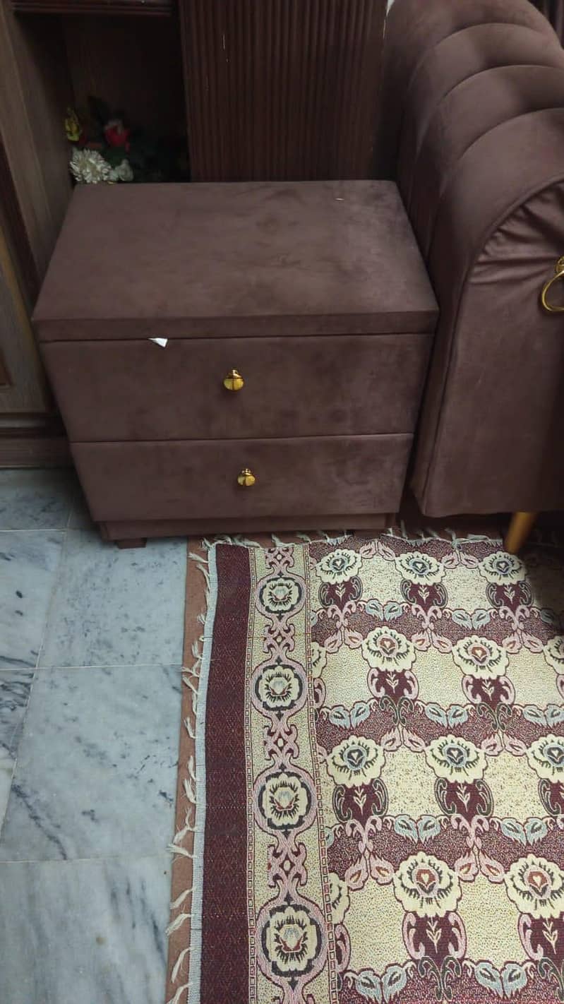 Bed with sofa and  dining table 3