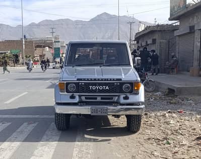 Toyota Land Cruiser SX5