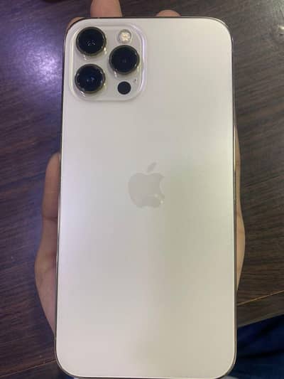 Golden Color 9/10 (12 Pro Max)