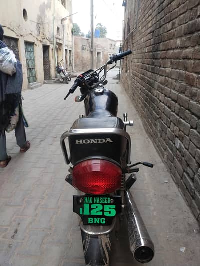 Honda 125 2004 model