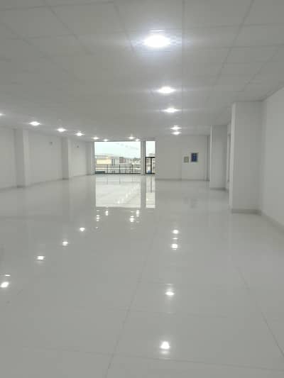 1 kanal hall available in Johar town