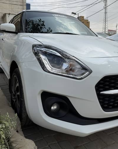 Suzuki Swift GLX 2025