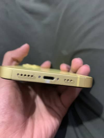 Iphone 14 JV 83BH total genuine da waroki shade pa screen on na khkary