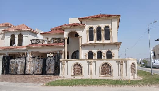 1 Kanal Corner House In DHA Multan Sector H For Sale